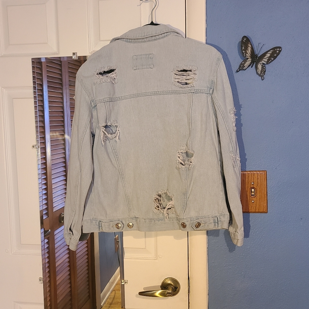 Distressed Light Blue Denim Jacket Forever 21 Size M - Picture 11 of 13